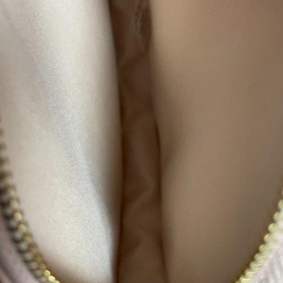 New Chloe Parfum Makeup Bag - Picture 7 of 7